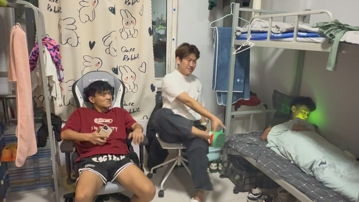 علّم الجميع كيف يتعاملون مع الزملاء الأكبر سنًا