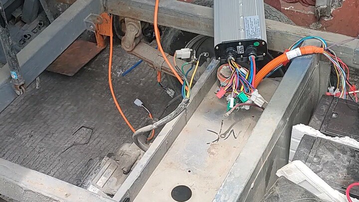 fixing e-bike