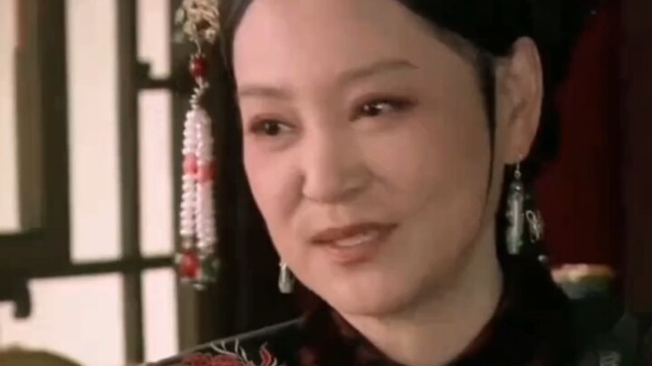 Chả trách lúc đầu cô ấy suýt nữa đã bỏ lỡ “Chân Hoàn Truyện” rồi.