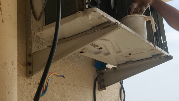 AC servicing and repairs