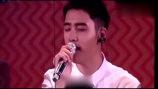 EXO全体成员唱张艺兴SOLO_几个韩国人在日本唱中文歌！