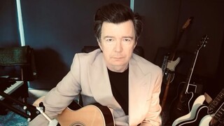 Rick Astley翻唱插排姐Chappell Roan《Pink Pony Club》