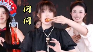 ถาม: ใครเอาขาไก่ทอดเข้าปากฉัน ฉันไม่กล้ากินแม้แต่คำเดียว