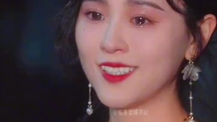 #AkuTengahMenungguPohonBesiBerbunga #PenyesalanMemangSeringTerjadiSemogaAnginMusimGugurMengertiHatik