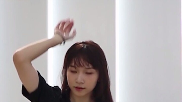 Yuk, kita lihat tarian apa saja yang aku tampilkan dalam rekaman roadshow-ku tahun 2021!