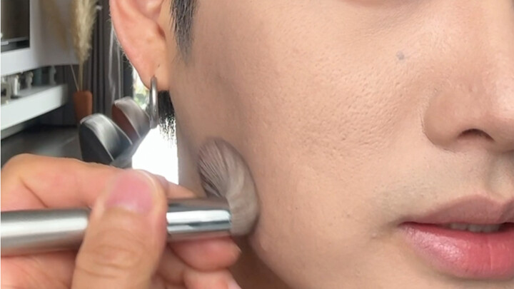 Opening up a new approach to contouring.