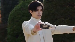 ติดตามอัศวินเหล่านั้นใน Kamen Rider ที่สูงส่งและอยู่ยงคงกระพันในช่วงแรกๆ แต่มักจะต้องทนทุกข์ทรมานในร
