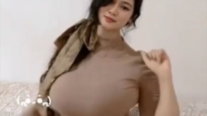 Come dance with me! 💃🔥  Let’s match the beat and make the moment fun together 💕