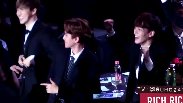 เฮฮเย “Oppa, Oppa” ปฏิกิริยาของลีทและวง EXO ตอนอยู่นอกเวที 【ซูเปอร์จูเนียร์】