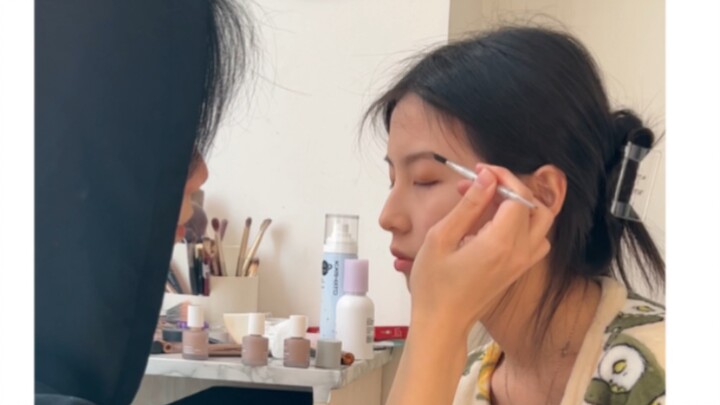 哈哈哈哈哈哈原来我过年也是一整桌亲戚都刷到我了 我好尴尬哈哈哈哈哈哈哈哈哈哈