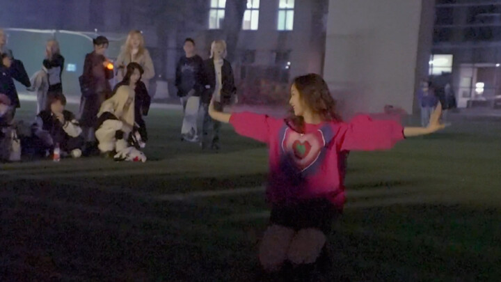 I would call this dance the pure desire ceiling of the campus! ! ! [HyunA-babe]