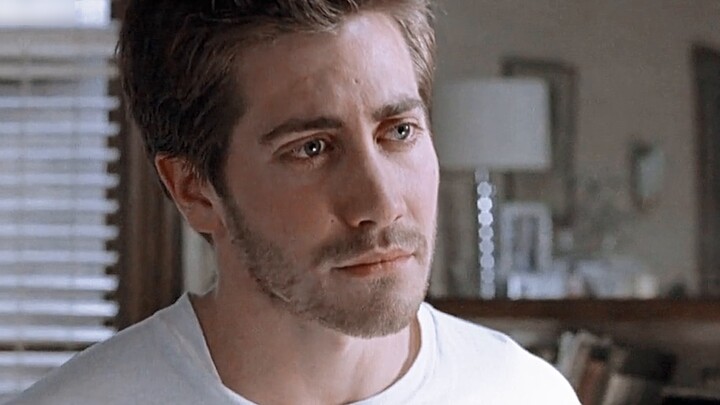 พาคุณผ่านการเปลี่ยนแปลงในรูปลักษณ์ของ "Old Kat" Jake Gyllenhaal ในหนึ่งนาที