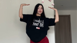 刚才在肯德基看见两个人接吻呜呜呜好羡慕我也想吃肯德基#非酋 #浅跳一下 #甜妹日记