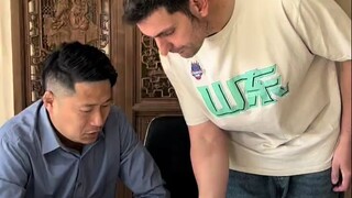 倒酒是有学问的