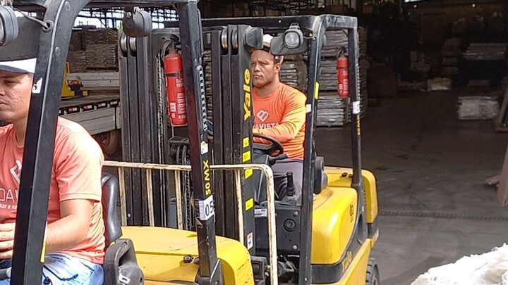 Working😎😎