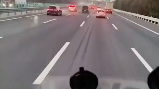 حادث سيارة عالي السرعة