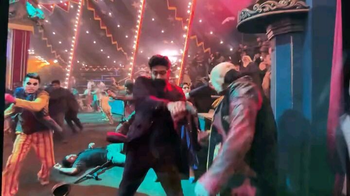 yash toxic trailer