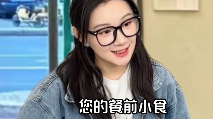 ไหนจะมีกับข้าวเล็กๆ น้อยๆ ที่ยังเก็บเงินด้วยล่ะ