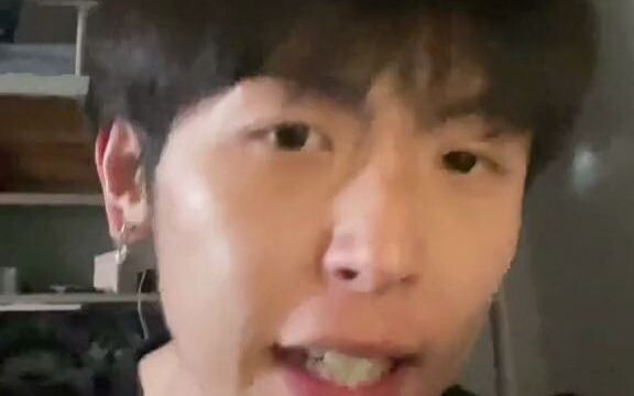 Gửi đơn kiến nghị chung: Thẻ sinh viên ơi, đừng lag nữa được không?