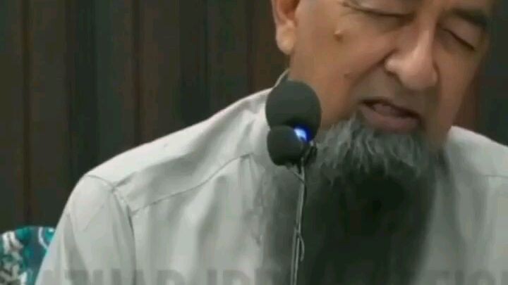 Hukum berpakaian ketat dalam islam