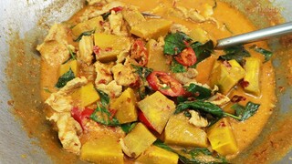 แกงฟักทองใส่หมู แจกสูตรพริกแกงโขลกเองอร่อยแน่นอน Red Curry Pumpkin