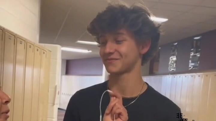 【สัมภาษณ์】พี่หนุ่มขี้โง่: สมองโล่งไปหมดเลย!