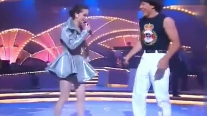 Jackie Chan dan Anita Mui menari, kakak tidak hanya jago kungfu, kemampuan menarinya juga luar biasa