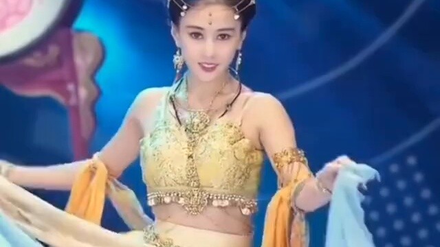 Evergrande Dance Troupe Mai Sui'er - original dance on drums! Such beauty, figure, smile and eyes! W