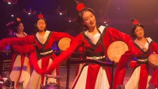 Căm ghét hôn quân, thấu hiểu hôn quân, trở thành hôn quân