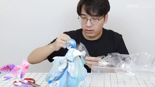 [Unboxing Night] มาดูกันดีกว่าว่าหนุ่มหล่อคนนี้ซื้อของเล่นอะไรมาบ้าง?