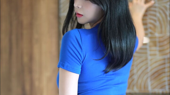 สไตล์การแต่งตัวด้วยเดรสกระโปรงรัดรูปของคุณพี่ GGotBBang