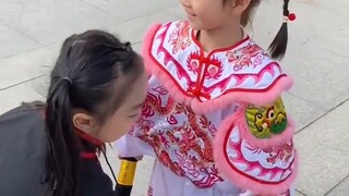 Tari Chaoshan Yingge terpilih sebagai posisi C! Zhuang Enqi, jenius zongmen berusia lima tahun, memi
