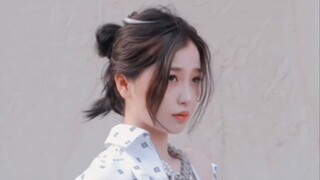 虞姐真的性张力拉满，只想让人斯哈斯哈~