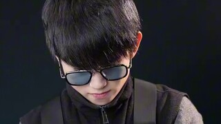 The suffocating feeling is like a python entangled! Cloud Top Star Picking Uzumaki Naruto Shadow Clo