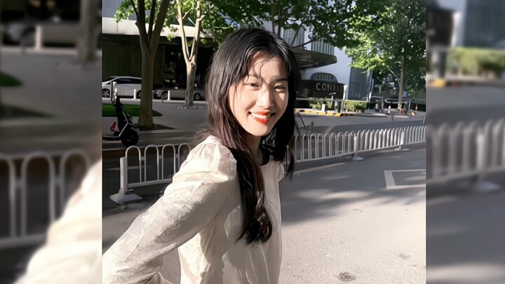 Lu Yuxiao | The white moonlight heroine in the novel with a good family background is like her! She 