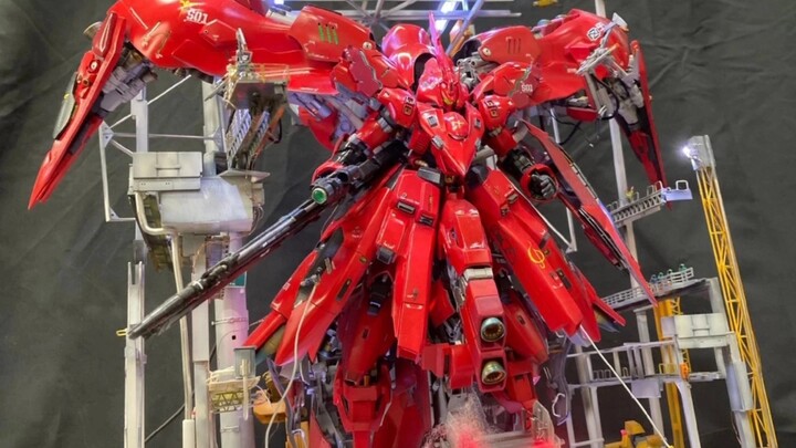 Char: Amuro, can you fight against me who has Ultimate Sazabi?!