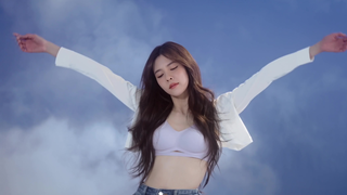 Quảng cáo nội y của Tống Nghiên Phi