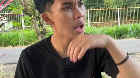 😂
