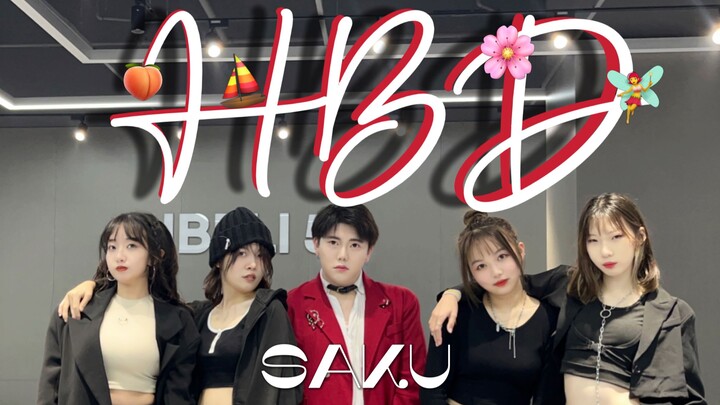 أول إعادة غناء عالمية! الشاب المرح يهنيك بـ【عيد الميلاد】ويقول لك 【HAPPYBIRTHDAY】إصدار PV