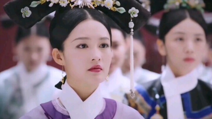 ชุดจีนสีม่วงที่จื่อหลงมอบให้เซียงเจี้ยน เธอไม่เคยใส่ให้ฮ่องเต้ทอดพระเนตร แต่กลับสวมไปพบกับหรูอี
