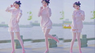 White and tender gradient rouge color ~ [vertical screen]