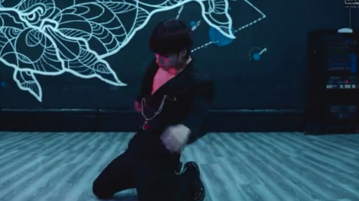 Money, choreography by Yue Zhiwei