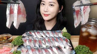 [ONHWA] The chewing sound of mackerel sashimi! Raw mackerel