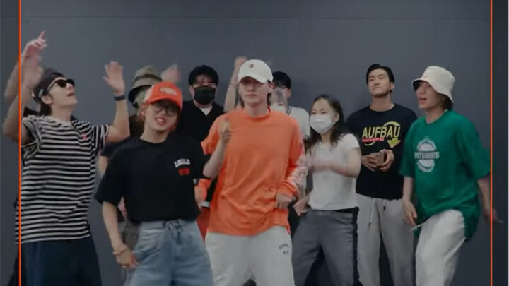 【Lee Hyuk-jae Dance】SUPER JUNIOR Mango Challenge - Eunhyuk & Aiki