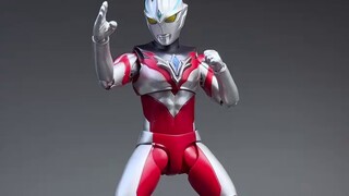 Ake menggelengkan kepalanya, kemana monster itu bisa lari? Penuh imajinasi! seri shf ultraman ake ak