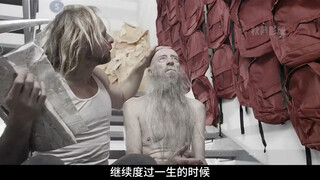 男人每天存1000美元，存了35年，却只能住楼梯间
