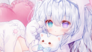 Nini ingin kakaknya membangunkannya, meow(>^ω^<)
