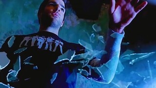 男人竟能通过切开别人的脑子来学会别人的超能力 ！