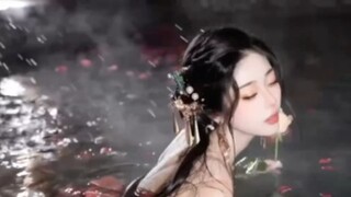 Nhìn lại và mỉm cười, Bai Mesheng sinh ra trong Lục cung Hồng và Đại không màu #hunjun thẻ kinh nghi