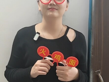 Haha, Bilibili mà đã có tới 10 nghìn người theo dõi rồi!
